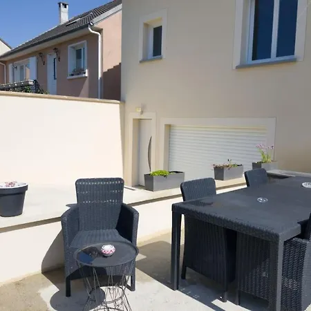 Hotel Maison Avec Terrasse A 15 Minutes De